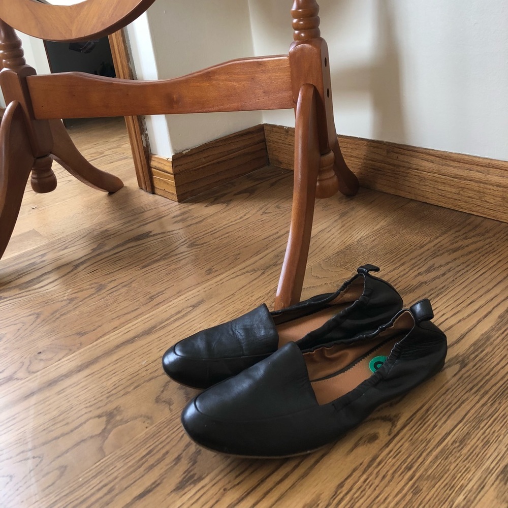 Franco Sarto flats in black